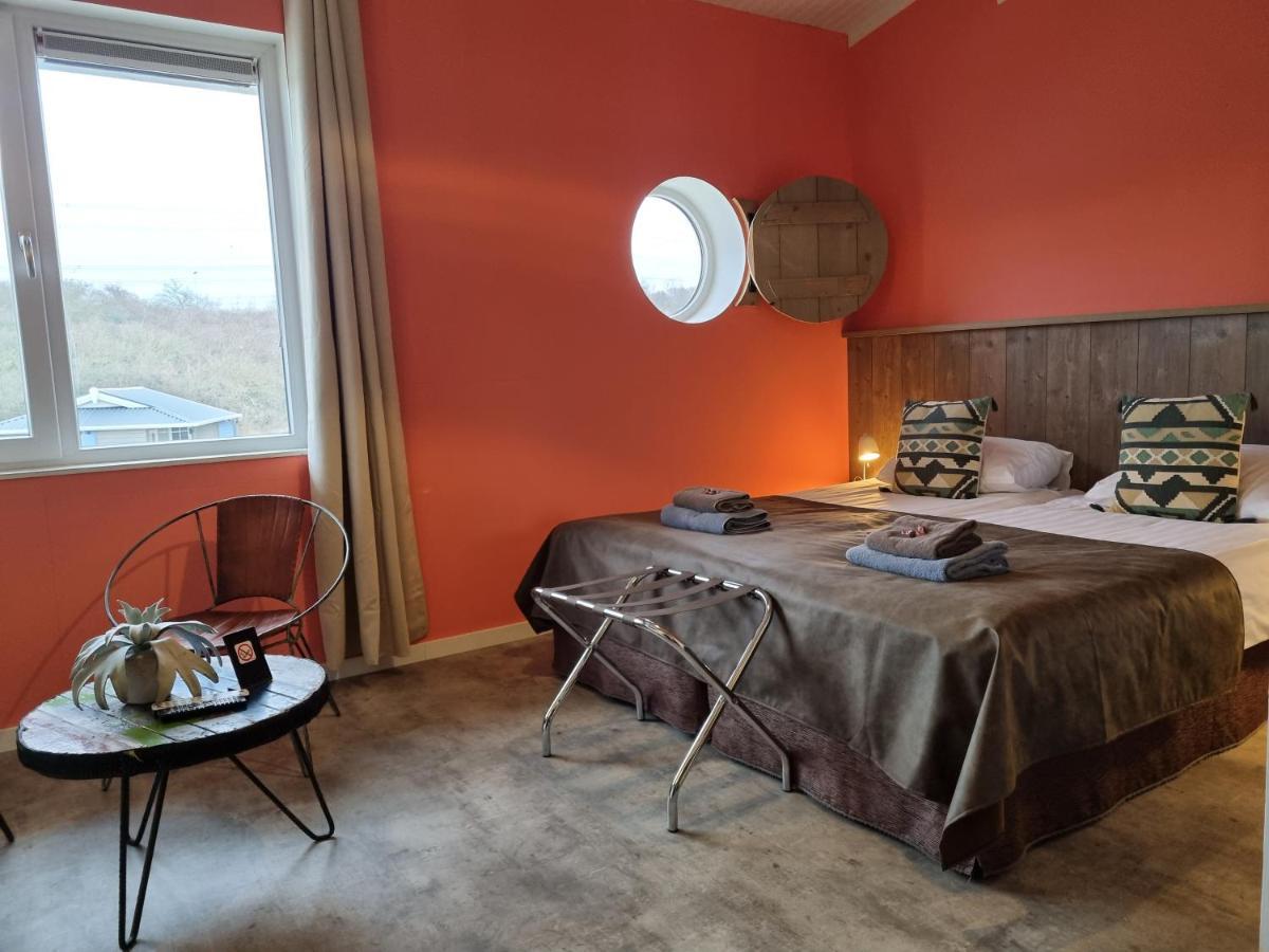 Beach Hotel Oostvoorne Eksteriør billede