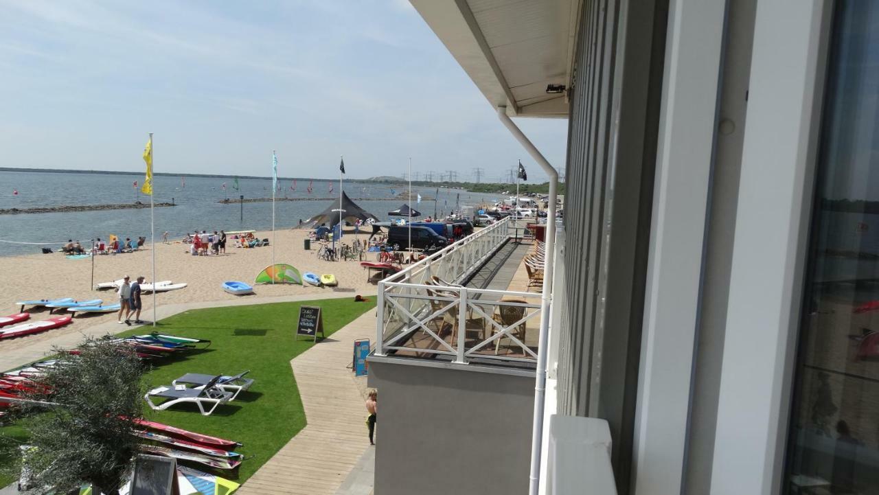 Beach Hotel Oostvoorne Eksteriør billede