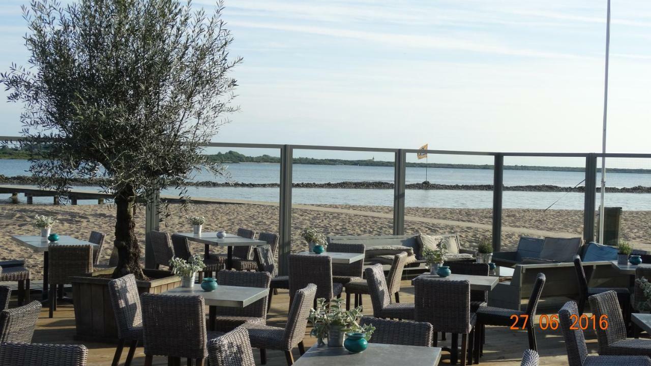 Beach Hotel Oostvoorne Eksteriør billede